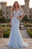 Vestido de graduación de tul largo con cuello en V y cuenta con sirena azul brillante y aplicables