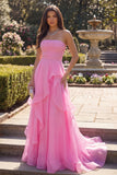 Vestido largo de graduación sin tirantes de tul rosa intenso y con volantes