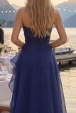 Vestido largo de graduación de tul azul marino A-Line tirantes con volantes y fruncidos, con abertura