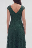 Vestido de Madre de la Novia Verde oscuro con escote en pico floral A Line Cap