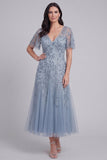 Vestido largo de Madre de la Novia con Tul de Tul Gris Azul, Lentejuelas Florales de Escote en V y Mangas