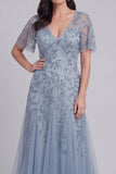 Vestido largo de Madre de la Novia con Tul de Tul Gris Azul, Lentejuelas Florales de Escote en V y Mangas