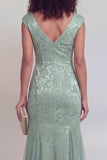 Vestido largo de sirena de sirena verde salvia con escote en V y abertura