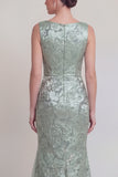 Vestido largo de sirena con cuello barco y sirena verde oscuro con abertura