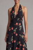 Vestido largo de invitado de boda con escote halter de gasa con estampado de flores negras rojas