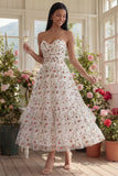 Vestido Midi floral A-Line con aplique de tul champán Sweetheart