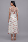 Vestido midi floral blanco rosa de tul en pico con escote en V y manga corta