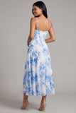 Corsé de flor blanca azul gasa con funda fruncida y vestido midi