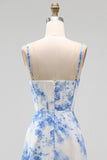 Corsé de flor blanca azul gasa con funda fruncida y vestido midi