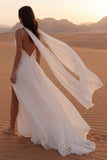 Vestido de novia largo bohemio con tirantes finos en marfil A Line