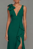 Vestido formal largo largo con escote en V y volantes verde oscuro y abertura