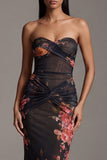 Vestido floral negro sin tirantes con estampado de sirena