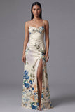 Vestido floral de tirantes finos negros estampados en línea A