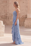 Vestido largo de invitado de boda azul polvoriento con abertura con volantes