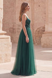 Vestido largo de graduación de fin de curso verde oscuro de tirantes finos con tirantes finos