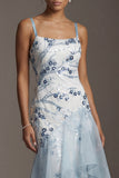 Vestido de sirena azul claro con volantes de sirena