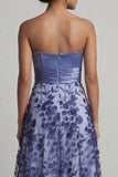 Vestido de madre de la novia floral azul marino sin tirantes A Line