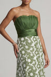Vestido de madre de novia floral verde A Line Strapless