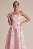 Vestido rosa sin tirantes A Line Floral Midi para invitados
