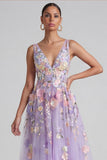 Vestido midi floral midi con escote en V con plique lila y escote en V