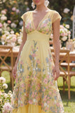 Vestido floral bordado en línea A amarillo de tul con escote en V y mangas gordas