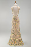 Vestido largo floral bordado con cuello champán sirena y abertura