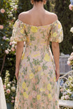 Vestido midi floral bordado en tul con hombros descubiertos y champán con mangas abonadas