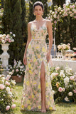Vestido largo bordado con tul de sirena y champán