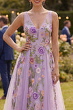 Vestido midi floral midi bordado de tul lila línea A