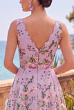 Vestido midi floral bordado en línea A de tul lila y escote en V