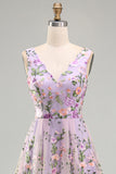 Vestido midi floral bordado en línea A de tul lila y escote en V