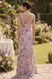 Vestido largo floral bordado en tul de tul lila con abertura