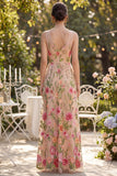 Vestido largo de tul bordado con colorete en V y línea A