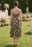 Vestido Midi de línea verde oscuro con flecos en pico floral verde oscuro