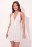 Mini vestido de graduación de lentejuelas blancas con escote halter y brillante