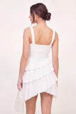 Mini vestido de graduación blanco con volantes en línea A