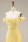 Corsé Sirena con encaje del hombro, vestido largo largo amarillo de baile