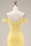 Corsé Sirena con encaje del hombro, vestido largo largo amarillo de baile