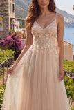 Vestido largo de graduación floral de tul Línea A con champán y apliques