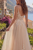 Vestido largo de graduación floral de tul Línea A con champán y apliques