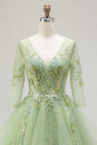 Corsé verde A-Line con escote en V y vestido largo de graduación con volantes