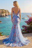 Vestido de graduación largo de tirantes florales de sirena azul con tirantes finos y escote largo