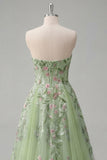 Vestido de graduación verde verde bordado con flores en línea A de tul