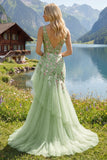 Vestido de baile de fin de curso verde floral con escote en V y volantes con sirena