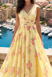 Vestido de graduación floral amarillo de línea en V con abertura
