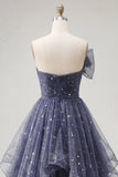Vestido largo de graduación azul polvoriento azul sin tirantes con lazos y volantes en cascada