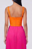 Vestido largo plisado de línea A naranja y fucsia