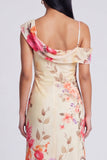 Vestido largo floral asimétrico de tul negro estampado en funda