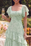Vestido largo largo de línea con volantes de escote cuadrado con escote cuadrado de salvia polvoriento