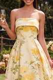 Vestido floral amarillo sin tirantes A Line High-Low